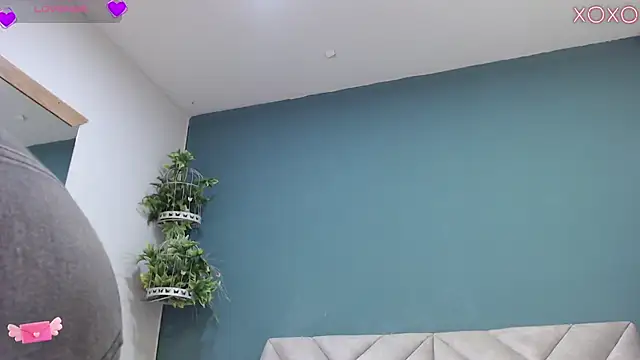 SharisWillian online show from 09-18-25, 04:03