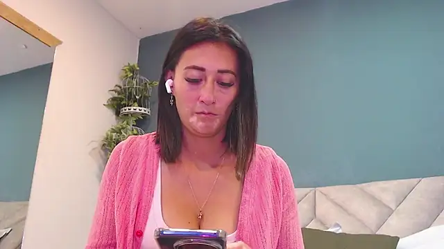 SharisWillian online show from 01-19-26, 03:54