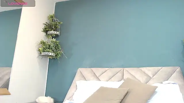 SharisWillian online show from 06-25-26, 03:39