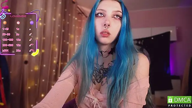 JustMeowGirl online show from 11-30-25, 05:22