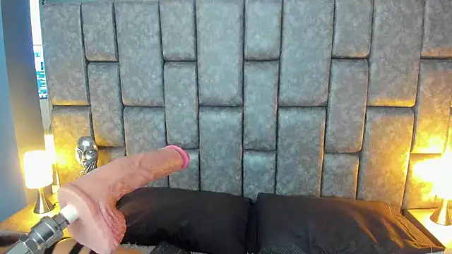 Foxy Assh  online show from 01-14-25, 11:31