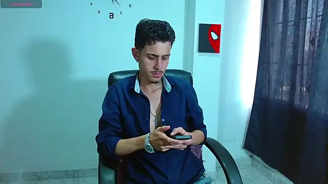 Snapshot of Bastiaan_28 chatting on 10-02-25, 07:54 Bastiaan 28 online show from 10-02-25, 07:54