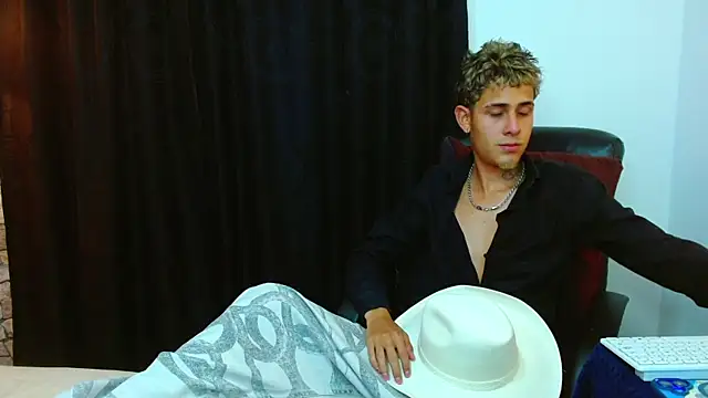 Bastiaan 28 online show from 03-21-26, 10:57