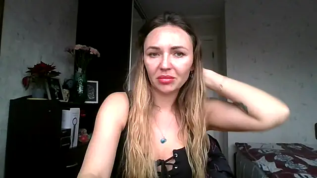 AngelinaLove28 online show from 12-18-25, 07:47