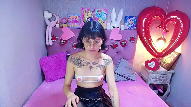 charlottemoonxz online show from 02-13-26, 06:48