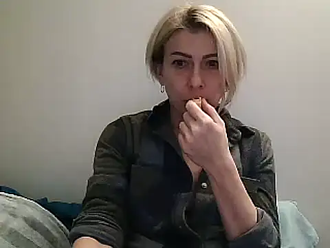 anechka1 online show from 01-02-25, 11:06