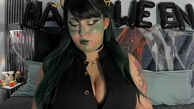 Karmilla Rosse online show from 10-31-25, 10:38