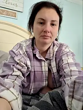 Snapshot of MilfyMrsRobinson chatting on 01-24-25, 03:02 MilfyMrsRobinson online show from 01-24-25, 03:02