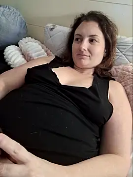 Snapshot of MilfyMrsRobinson chatting on 02-17-25, 03:42 MilfyMrsRobinson online show from 02-17-25, 03:42