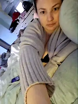 Snapshot of MilfyMrsRobinson chatting on 03-04-25, 12:12 MilfyMrsRobinson online show from 03-04-25, 12:12