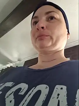MilfyMrsRobinson online show from 06-14-26, 01:46