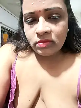 Snapshot of Love_Jenny chatting on 12-31-24, 02:58 Love Jenny online show from 12-31-24, 02:58