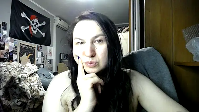 Snapshot of EvaBeautyX chatting on 02-16-26, 09:44 EvaBeautyX online show from 02-16-26, 09:44