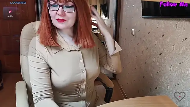 MyLadySkyLuck online show from 10-04-25, 03:15