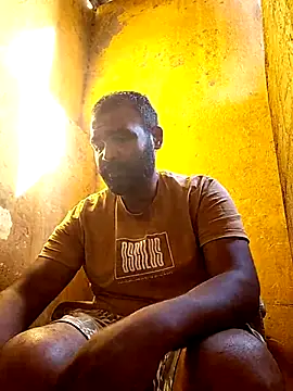 Snapshot of ListedLoin chatting on 11-06-25, 01:01 ListedLoin online show from 11-06-25, 01:01