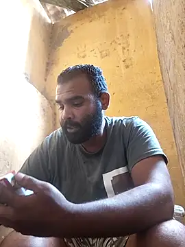 Snapshot of ListedLoin chatting on 11-11-25, 01:33 ListedLoin online show from 11-11-25, 01:33