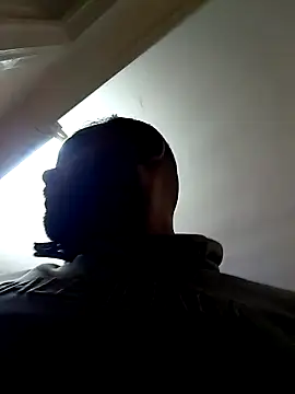 Snapshot of ListedLoin chatting on 11-17-25, 07:30 ListedLoin online show from 11-17-25, 07:30