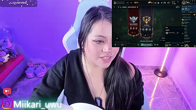 Ahri Elderwood online show from 05-22-26, 04:52
