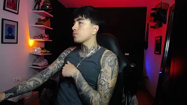 jung dragon online show from 10-21-25, 03:07