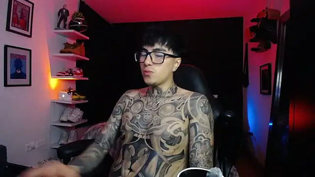 jung dragon online show from 10-26-25, 04:18