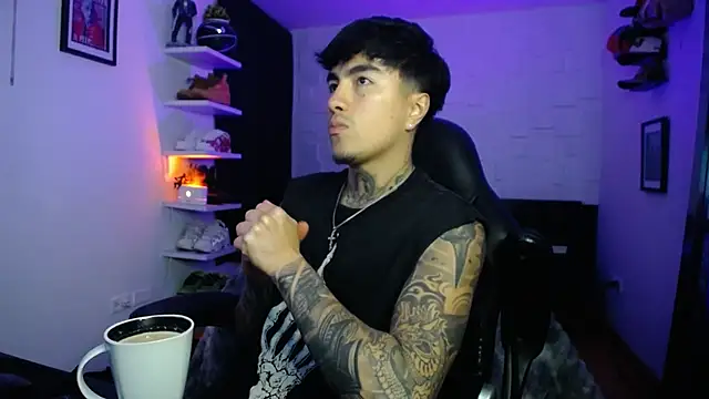 jung dragon online show from 12-22-25, 03:36