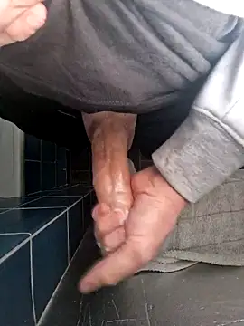 joycock8 online show from 02-26-26, 01:32