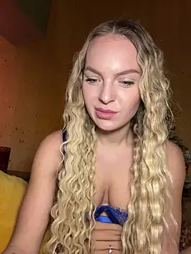 Snapshot of ChiaraVixen chatting on 12-07-24, 12:13 ChiaraVixen online show from 12-07-24, 12:13