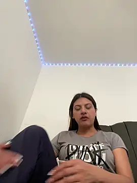 Abril Squirt online show from 05-09-26, 04:56