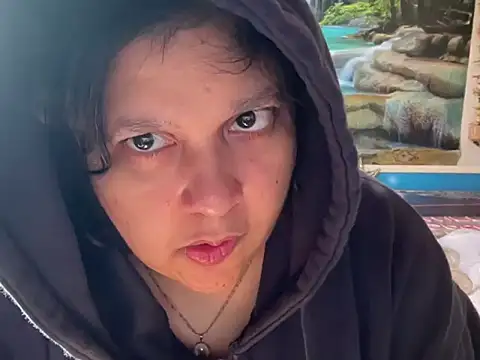 MelanieFawker online show from 09-28-25, 05:18