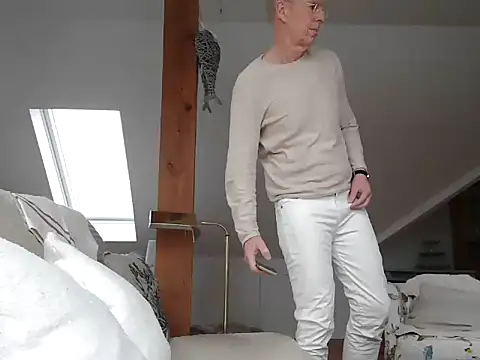 maxmueller321 online show from 02-04-26, 09:15