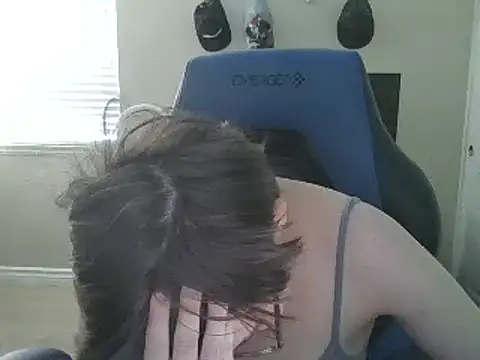 KaliSnow199623 online show from 02-02-25, 09:34