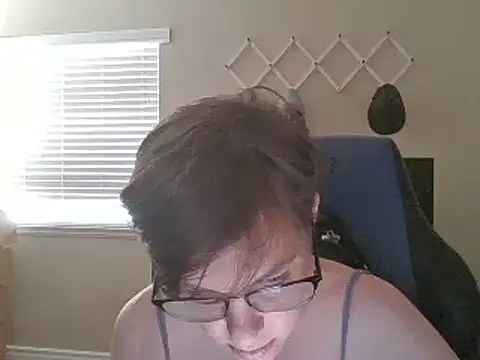 KaliSnow199623 online show from 02-04-25, 09:10