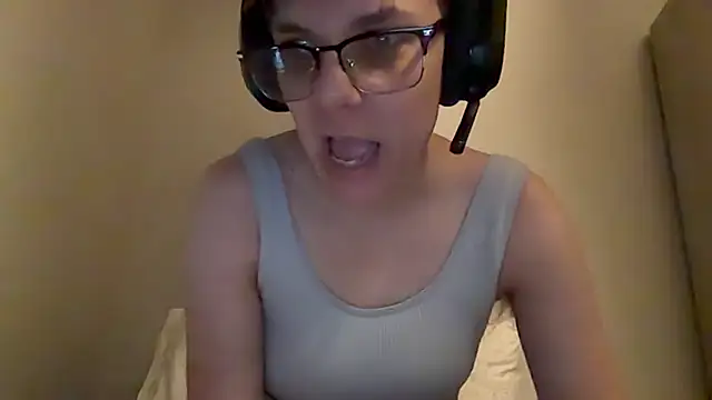 KaliSnow199623 online show from 03-17-26, 05:22