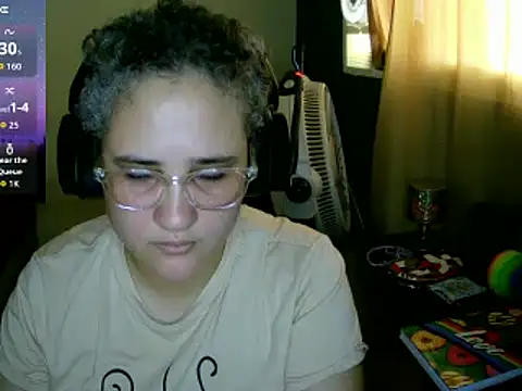 Snapshot of lolalicious_758 chatting on 09-24-25, 03:04 lolalicious 758 online show from 09-24-25, 03:04