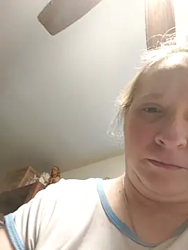 Snapshot of Icedcoffee2024 chatting on 03-22-25, 12:35 Icedcoffee2024 online show from 03-22-25, 12:35