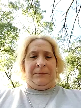 Snapshot of Icedcoffee2024 chatting on 10-08-25, 06:27 Icedcoffee2024 online show from 10-08-25, 06:27