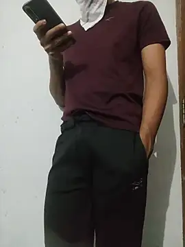 Snapshot of Lust_boy_Navi chatting on 10-13-25, 05:24 Lust boy Navi online show from 10-13-25, 05:24