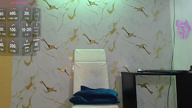 Sara-fox online show from 10-01-25, 09:10