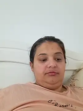 sarahhh1987 online show from 10-20-25, 05:19