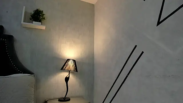 AnntoniaWood online show from 12-06-24, 12:05
