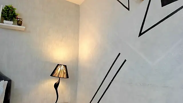 AnntoniaWood online show from 12-11-24, 12:34