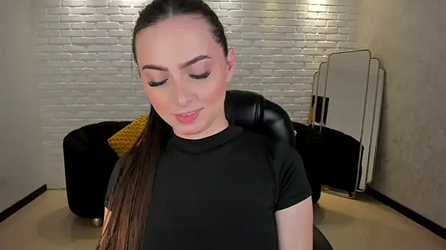 AliceHarper  online show from 01-10-25, 03:07