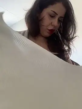 holyeroticss online show from 03-08-26, 08:56