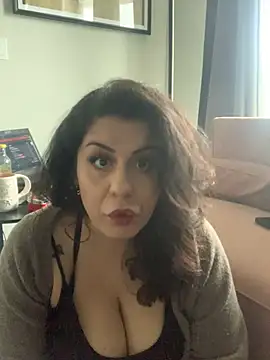 holyeroticss online show from 03-18-26, 09:29