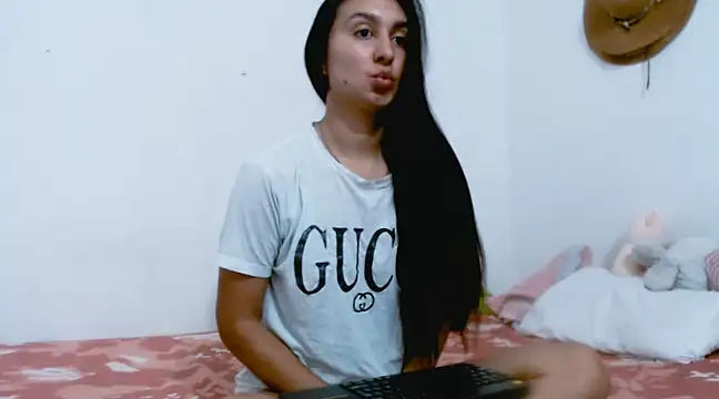 Alyson0001 online show from 03-18-25, 01:32