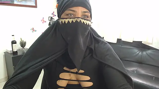 Snapshot of Aaliyah_brown chatting on 12-09-24, 03:11 Aaliyah brown online show from 12-09-24, 03:11