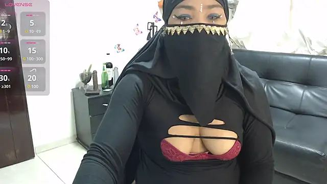 Snapshot of Aaliyah_brown chatting on 01-23-25, 08:46 Aaliyah brown online show from 01-23-25, 08:46