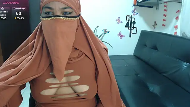 Snapshot of Aaliyah_brown chatting on 03-06-25, 08:08 Aaliyah brown online show from 03-06-25, 08:08