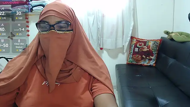 Snapshot of Aaliyah_brown chatting on 09-20-25, 07:48 Aaliyah brown online show from 09-20-25, 07:48