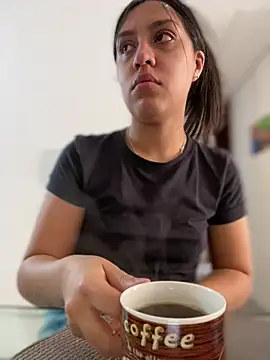 Salome golvert online show from 02-01-25, 03:39